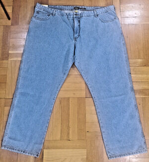 Cabelas Roughneck Mens Jeans 48x32 Light Wash Blue Straight Leg Denim Work Pant